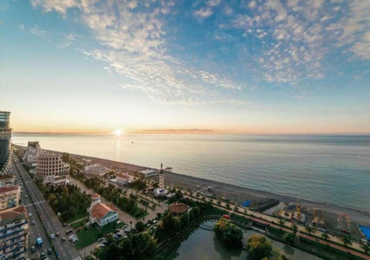 Hotel Orbi City Sea View Batumi Exterior foto