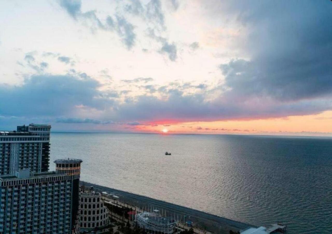 Hotel Orbi City Sea View Batumi Exterior foto